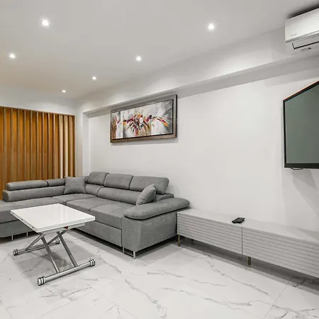 Gorgeous - Near - 2br-6p Antibes
